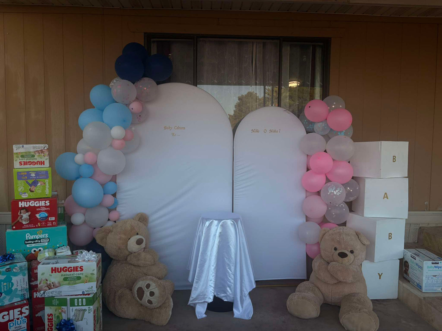 Arch rental
